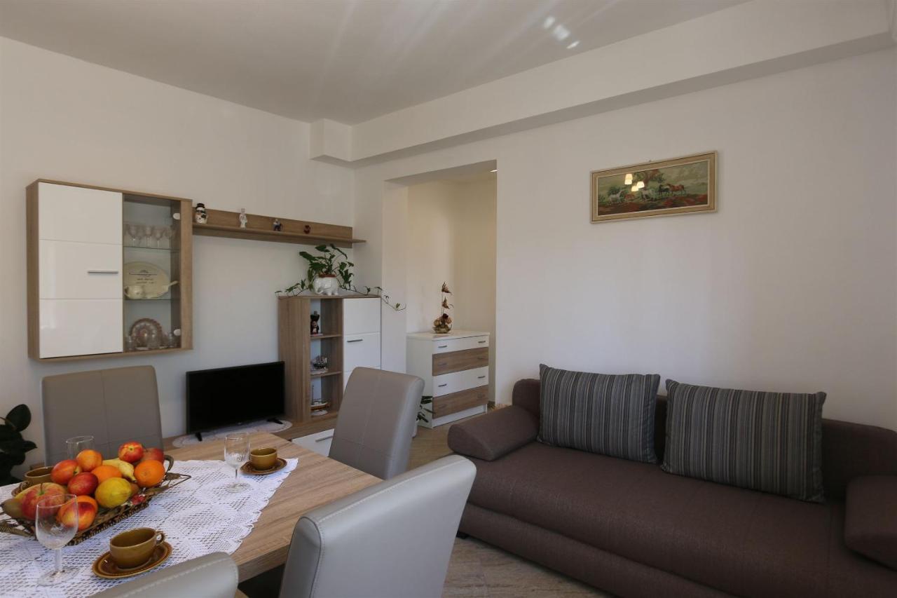 Apartment Car Marica Šilo Екстериор снимка